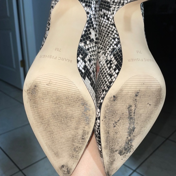 Marc Fisher Snake Heels - Picture 3 of 3